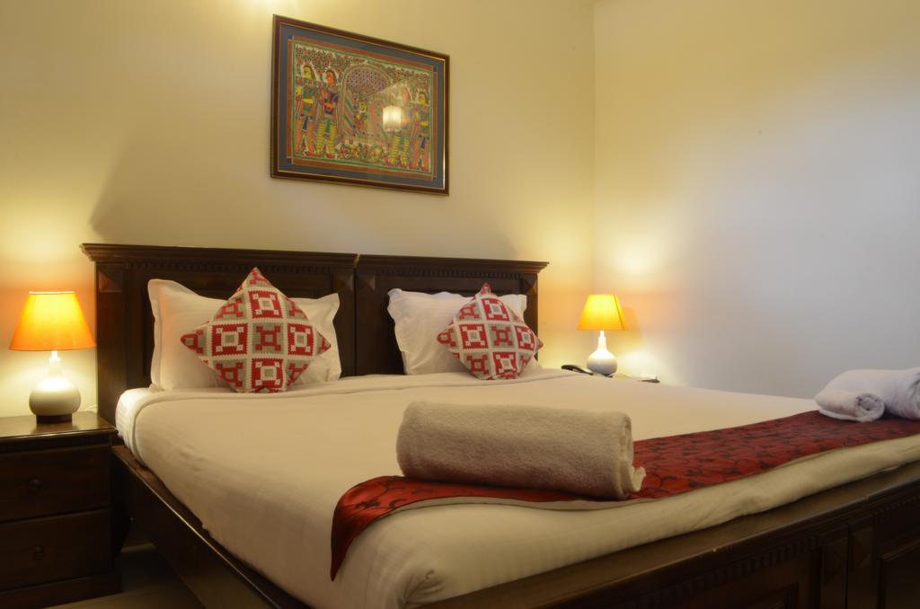 Luxtay Suites Bangalore Room photo